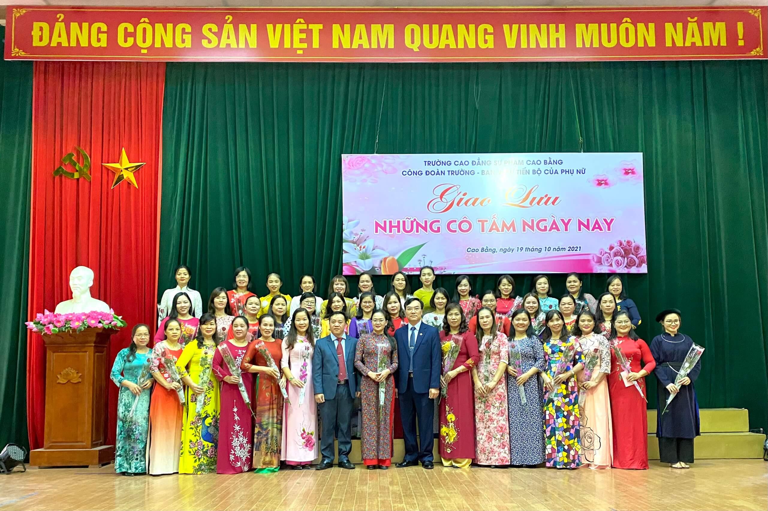Trường Cao đẳng Sư phạm Cao Bằng tổ chức thành công  hoạt động kỷ niệm 91 năm ngày thành lập Hội Liên hiệp Phụ nữ Việt Nam  (20/10/1930-20/10/2021)